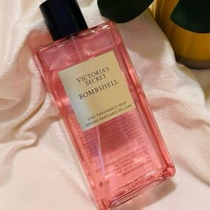 Victoria's Secret Bombshell